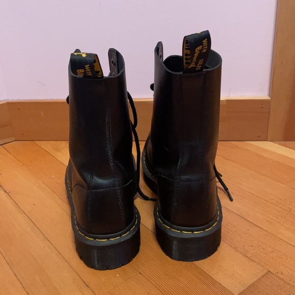 •CLAIMED• Dr Martens - Picture 4 of 6
